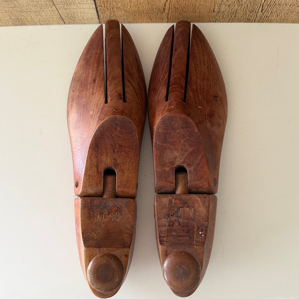 Vintage Wooden Men's Shoe Trees - Brown